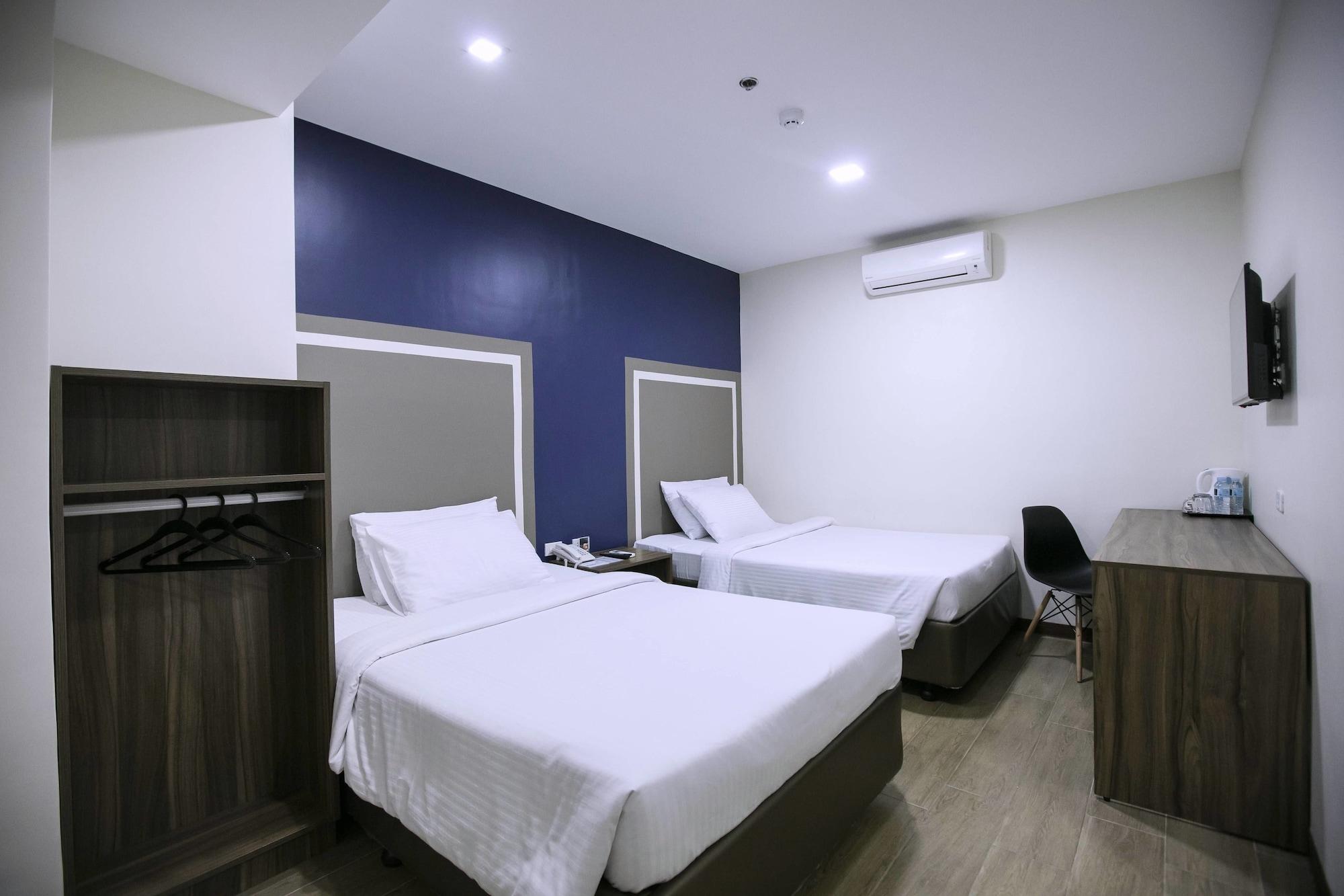 Zen Rooms S Hotel & Residences Cebu Exterior photo